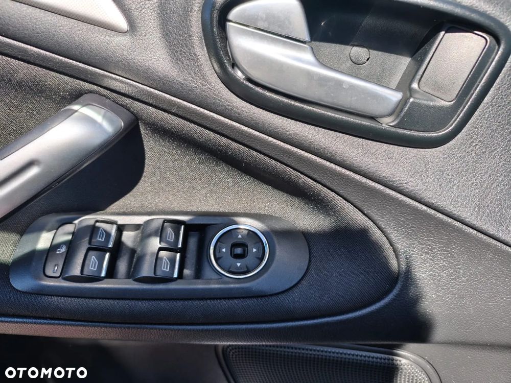 Ford S-Max - 20