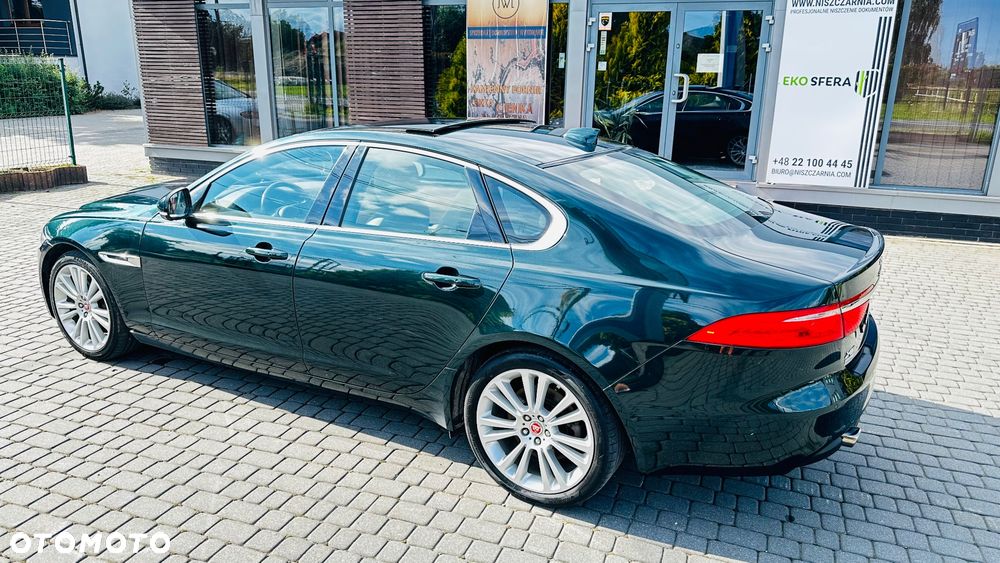 Jaguar XF 35t AWD Prestige - 5