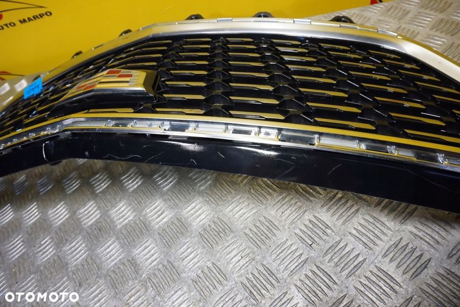 CADILLAC XT4 2019 2020 - Atrapa Przód Grill Chrom Pod Kamerę USA - 8