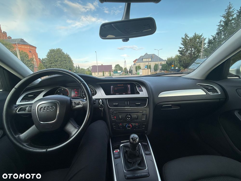 Audi A4 Limousine - 19