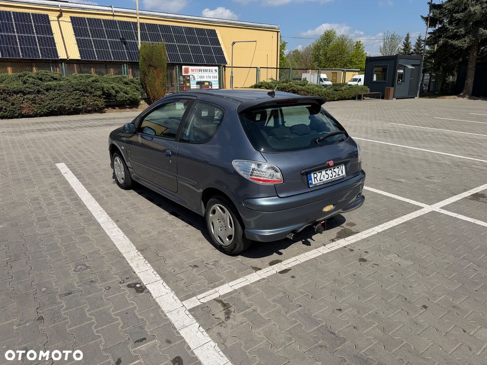 Peugeot 206 1.4 X-Line - 4