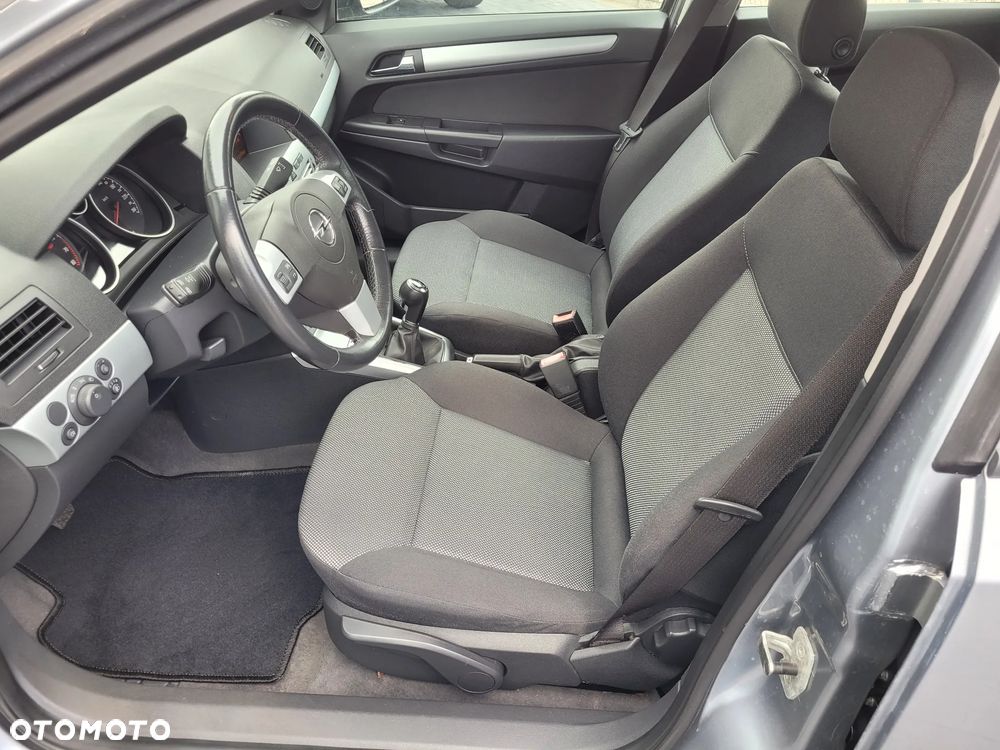 Opel Astra III 1.4 Enjoy - 13