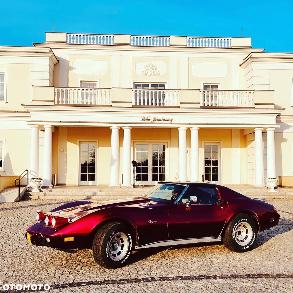 Chevrolet Corvette - 1