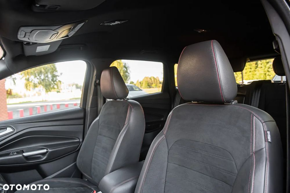 Ford Kuga 2.0 TDCi 4x4 ST-Line - 18