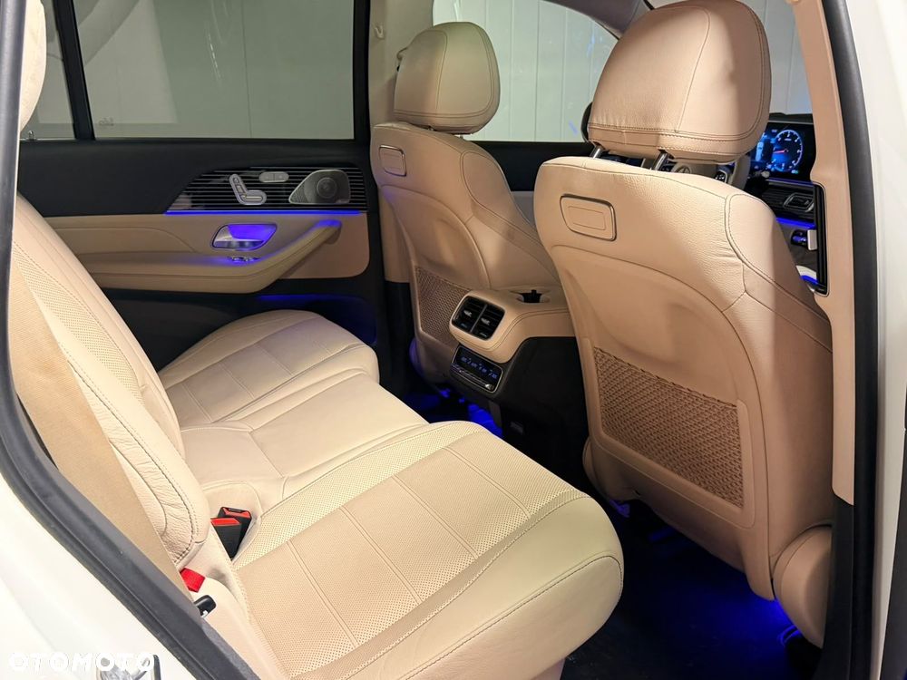 Mercedes-Benz GLS - 17