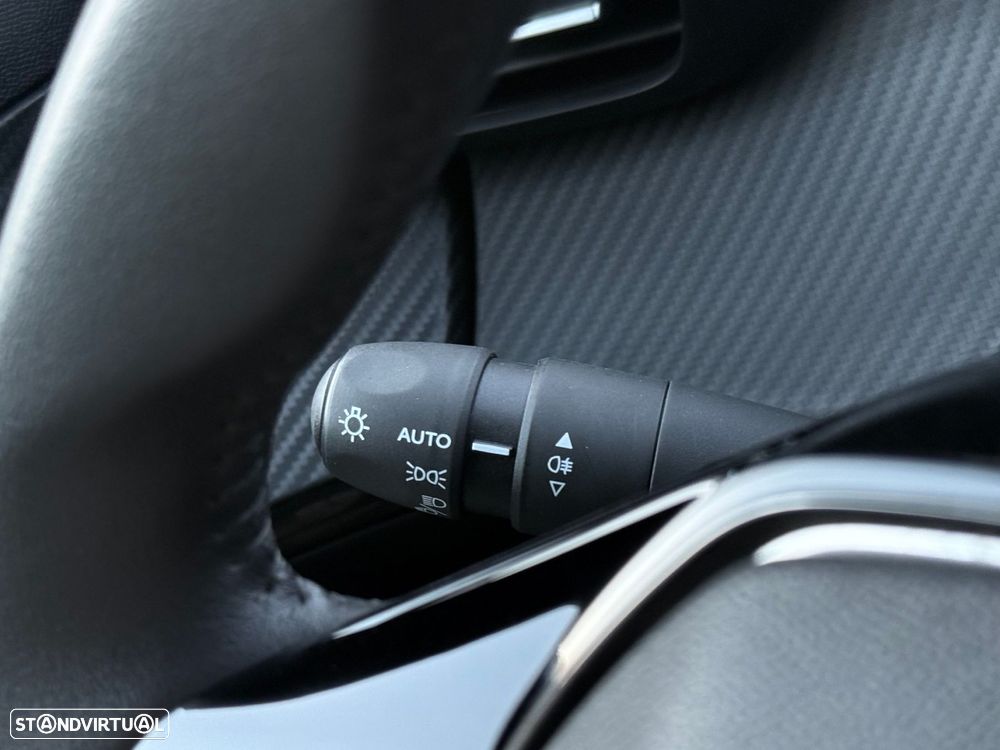 Peugeot 2008 1.2 PureTech Active Pack - 9