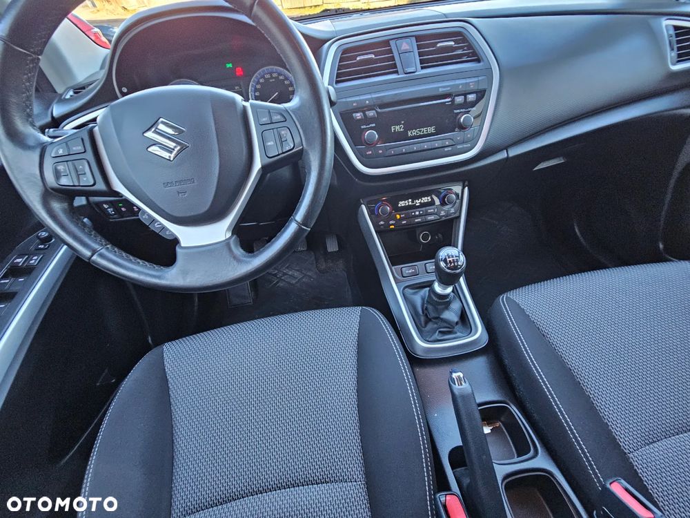 Suzuki SX4 S-Cross 1.6 DDiS 4x2 Comfort - 11