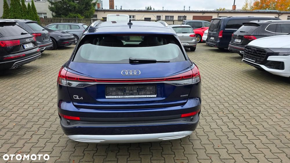 Audi Q4 e-tron - 6