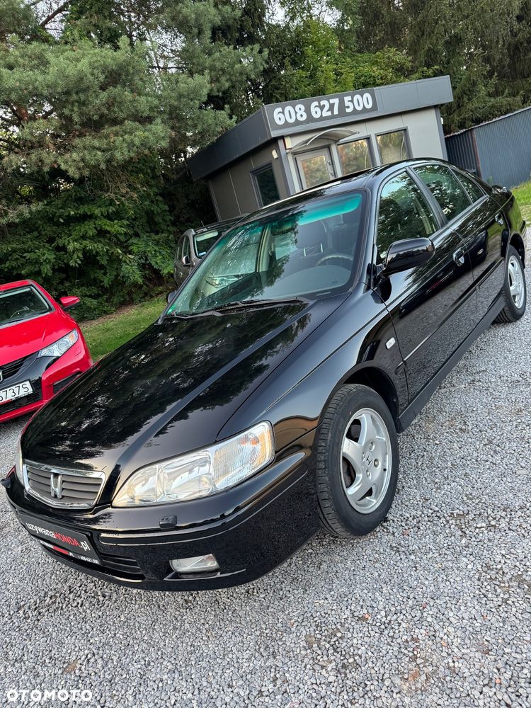 Honda Accord 1.8i ES - 4