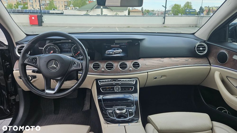 Mercedes-Benz Klasa E 220 d 9G-TRONIC - 18