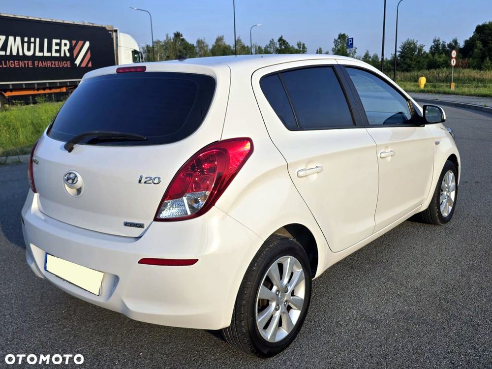 Hyundai i20 1.1 CRDi Comfort - 13