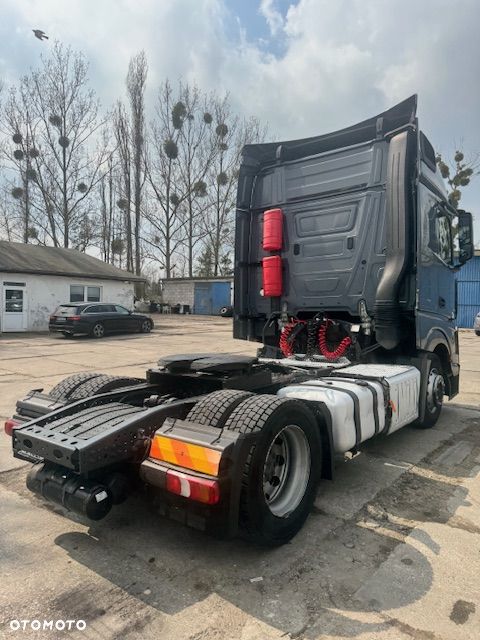 Mercedes-Benz actros - 4
