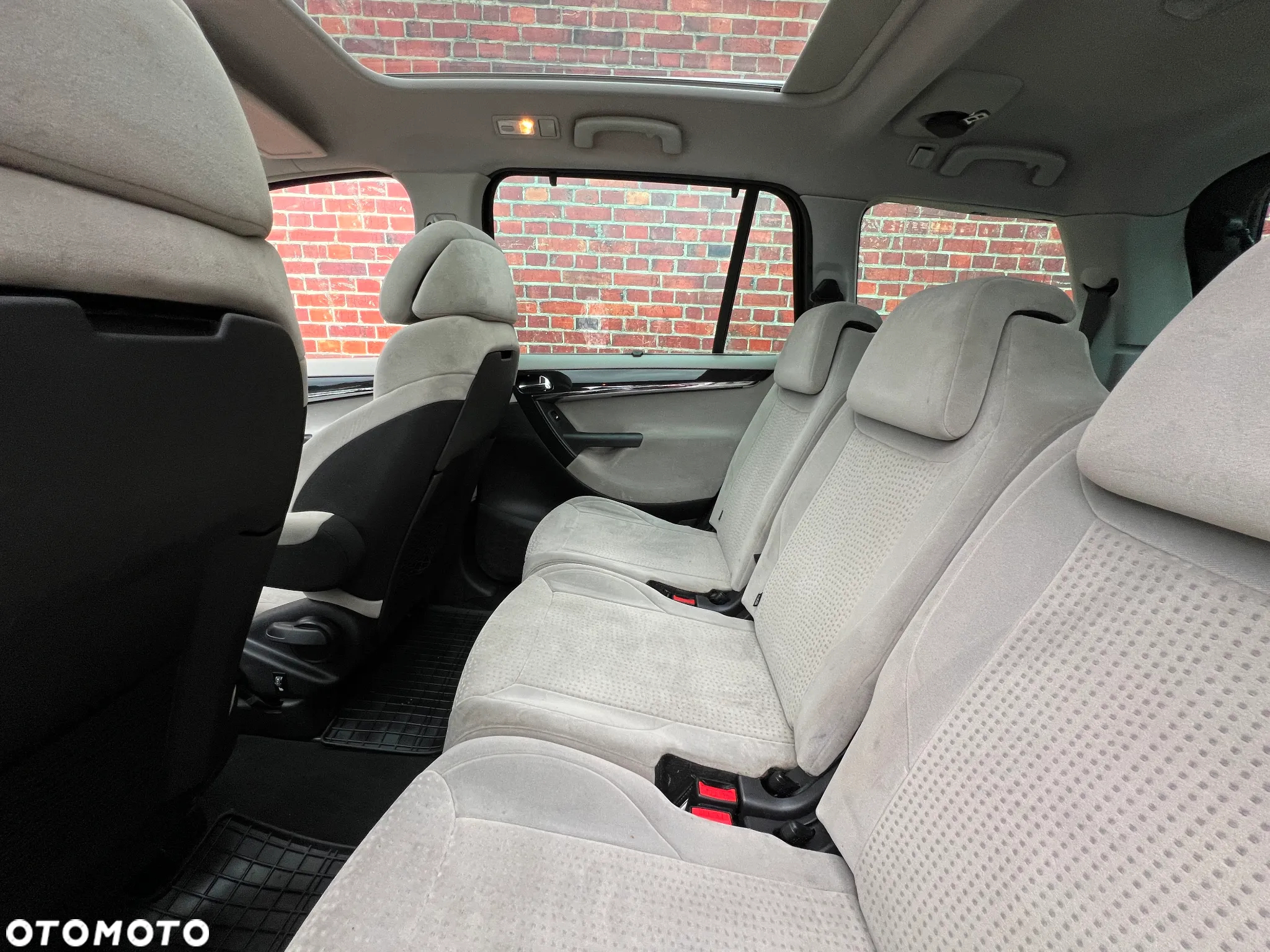 Citroën C4 Picasso - 16