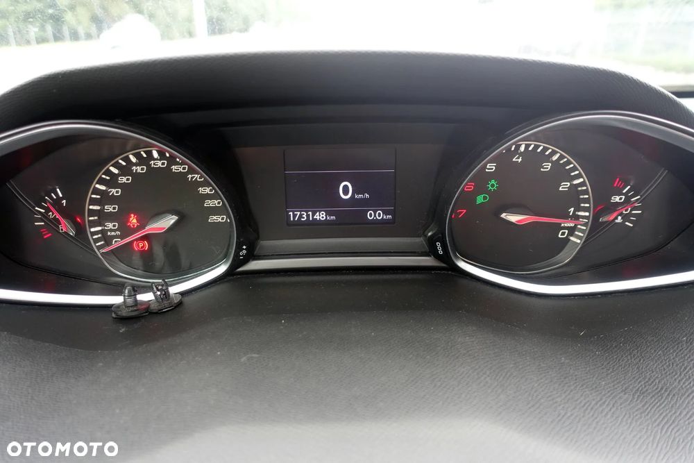 Peugeot 308 1.6 Premium - 19