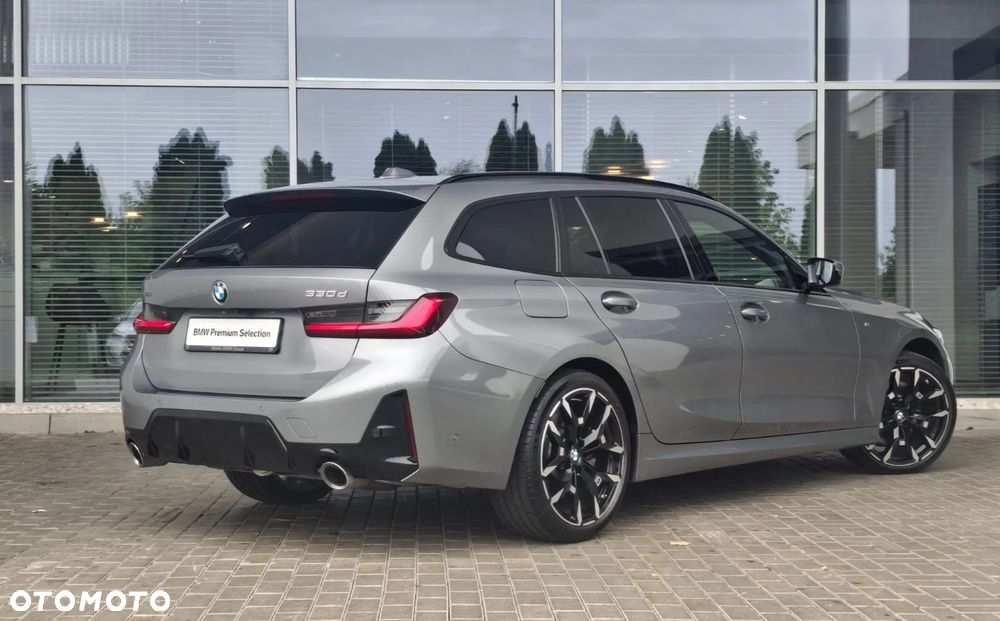 BMW Seria 3 330d xDrive mHEV M Sport sport - 3