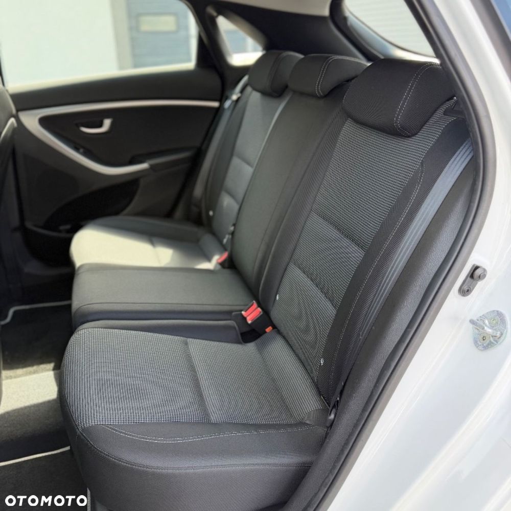 Hyundai i30 - 19