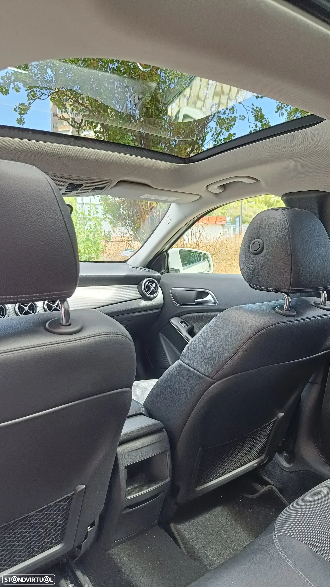 Mercedes-Benz GLA 200 CDi - 9