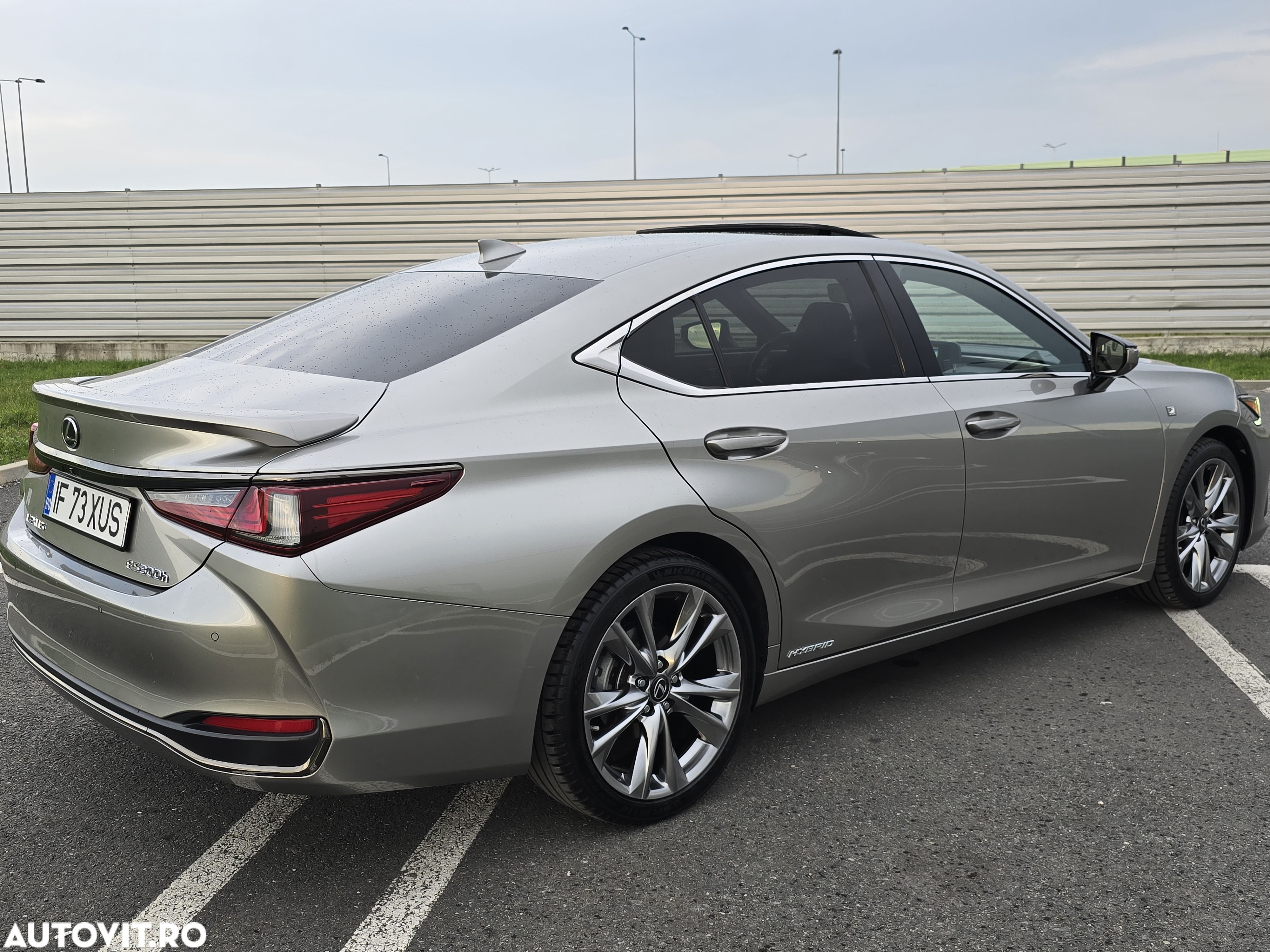 Lexus Seria ES 300h F Sport - 5