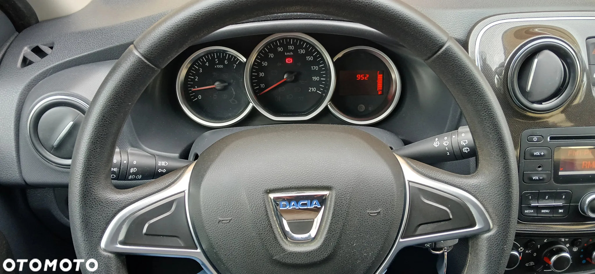 Dacia Sandero 1.2 16V Laureate - 14