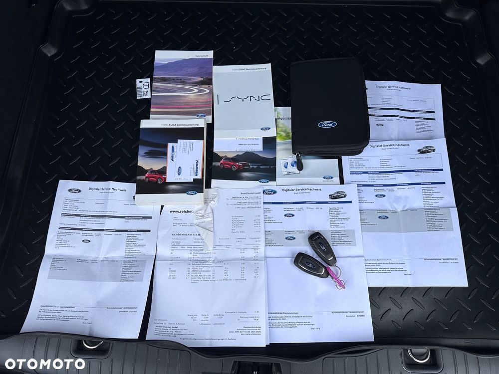Ford Kuga - 36