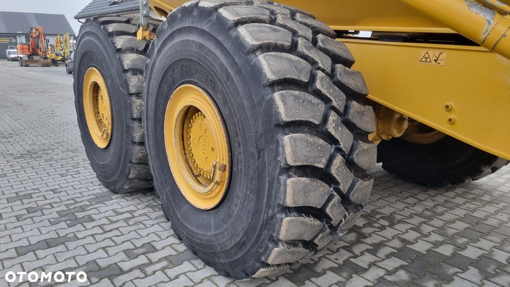 Bell B40E 6x6/ Maszyna sprowadzona - 4