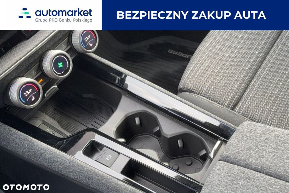 Skoda Superb 2.0 TDI SCR Selection DSG - 20