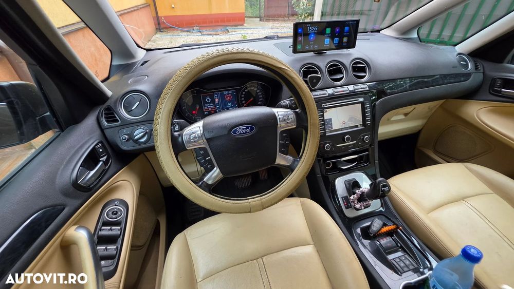 Ford Galaxy - 10