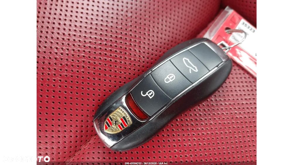 Porsche 911 Carrera 4S PDK - 14