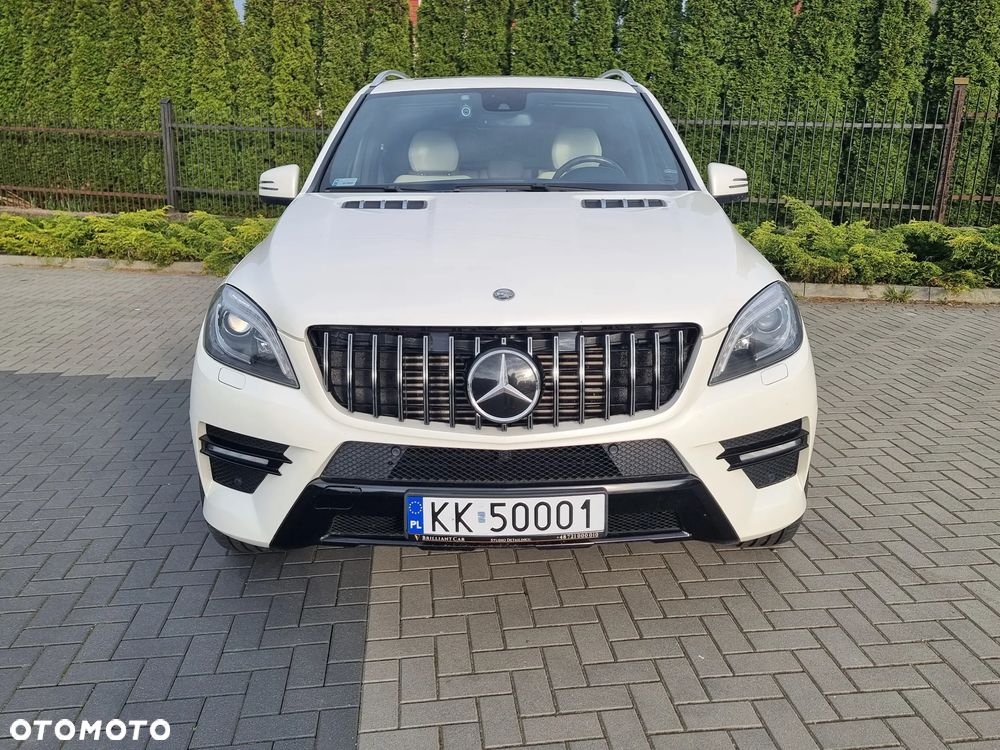Mercedes-Benz ML 350 BlueTec 4-Matic - 2