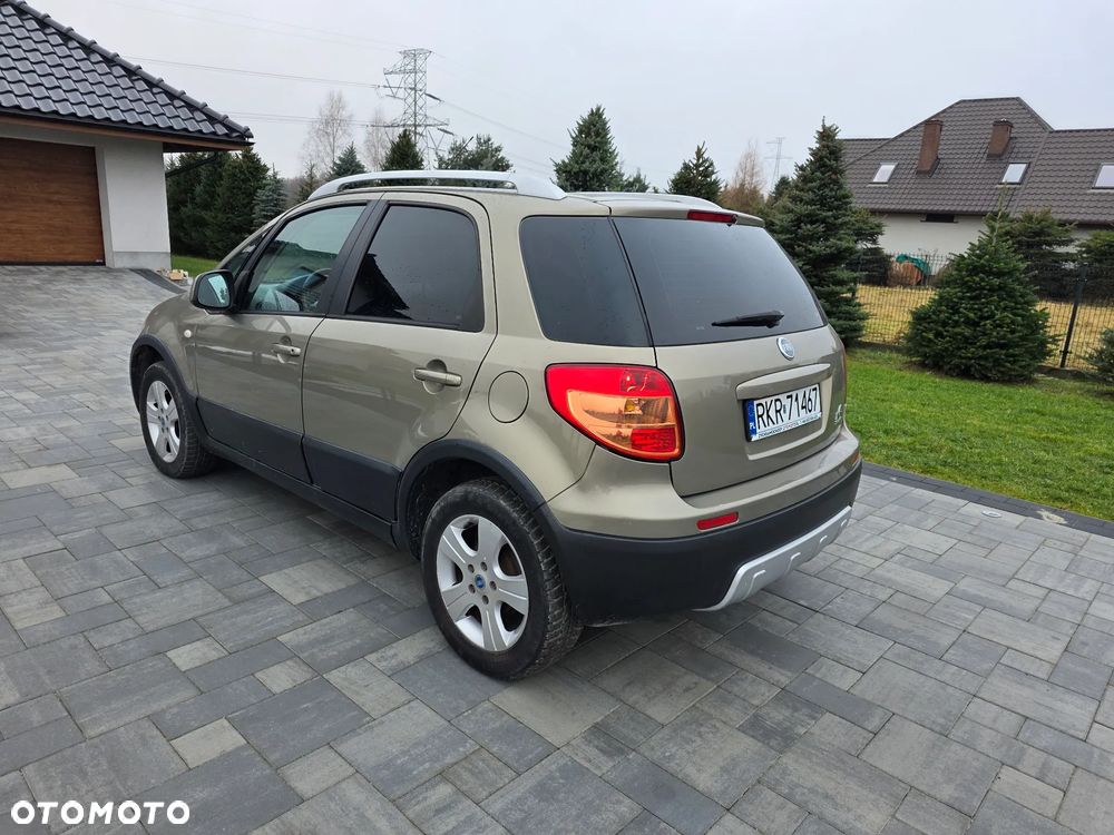 Fiat Sedici 1.6 16V 4x4 Luxury - 2