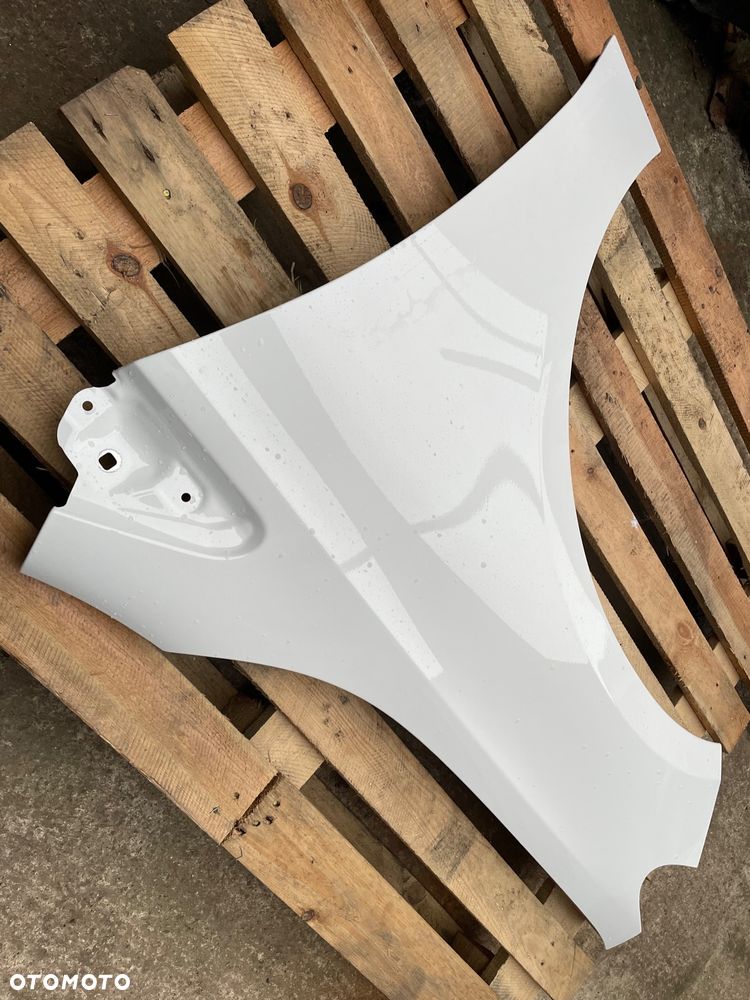 BŁOTNIK PRZÓD LEWY MERCEDES-BENZ W247 B KLASA A2478810900 BIAŁY W KOLOR - 14