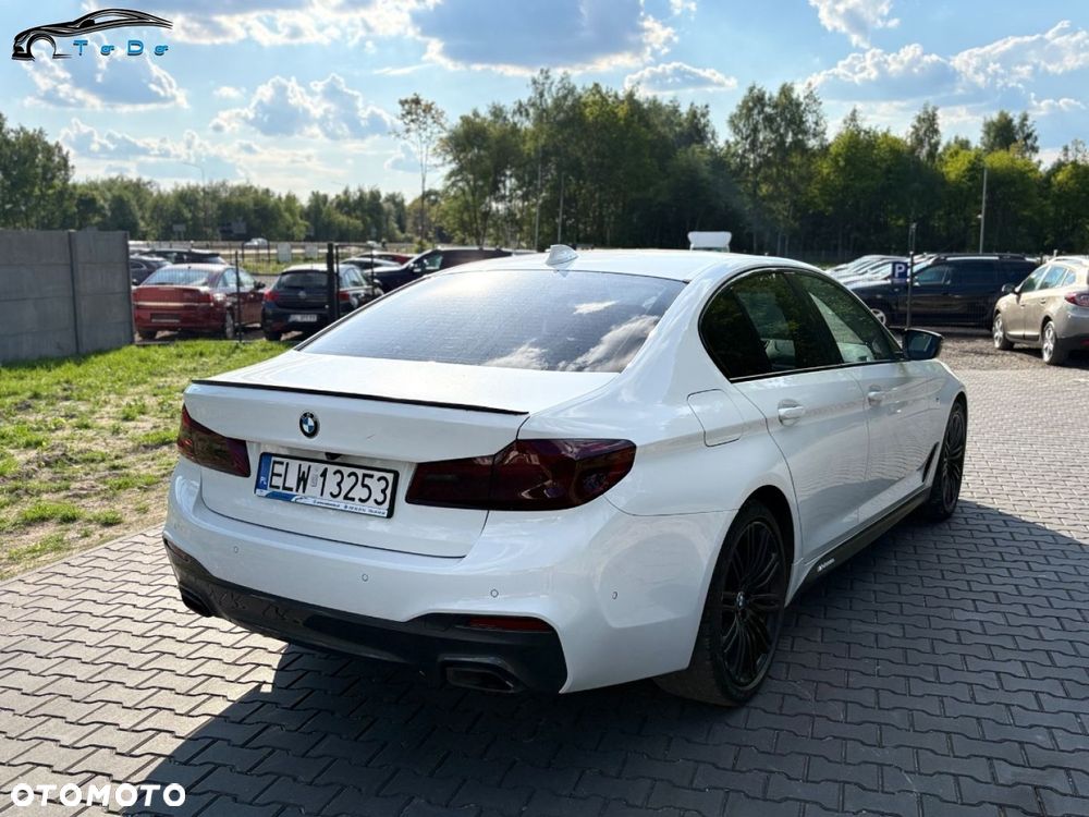 BMW Seria 5 520d M Sport - 16