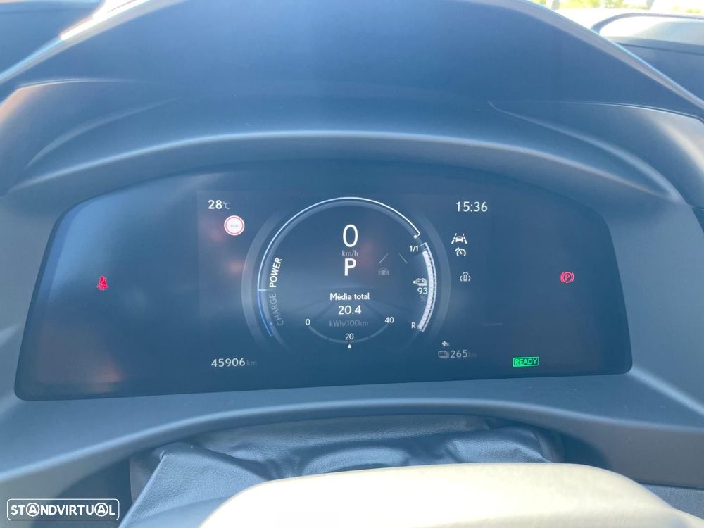 Lexus RZ 450e Premium Monotone c/ mala elétrica - 23