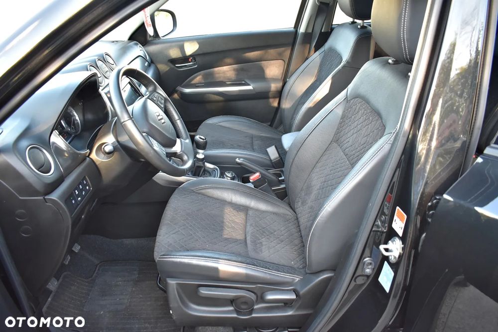 Suzuki Vitara 1.4 Boosterjet mHEV Elegance 4WD - 18