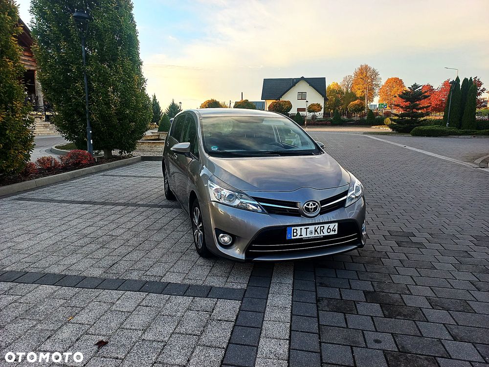 Toyota Verso - 10