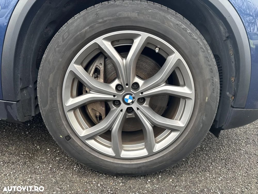 BMW X5 xDrive45e - 33