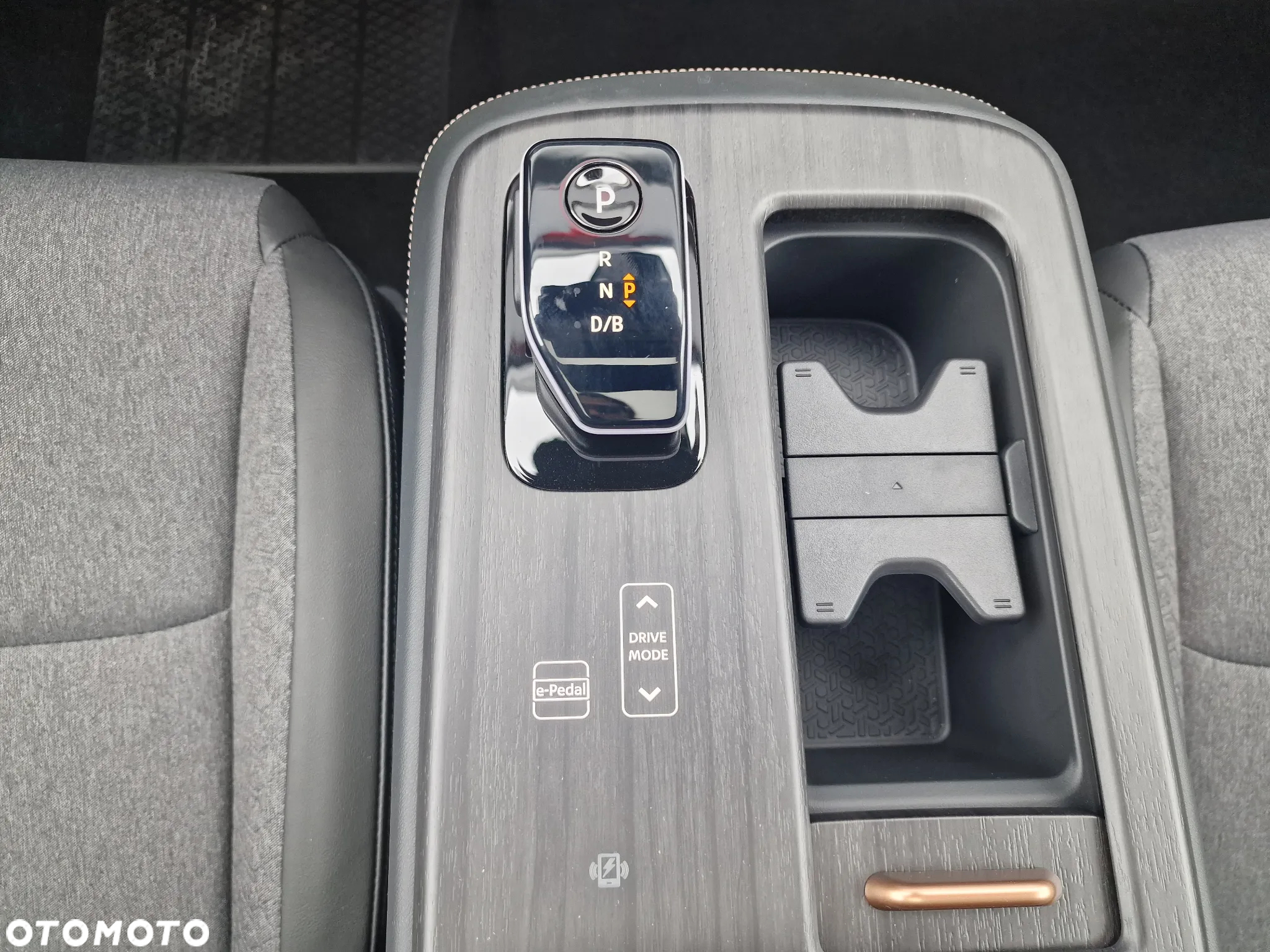 Nissan Ariya 87kWh E-4orce Advance - 14