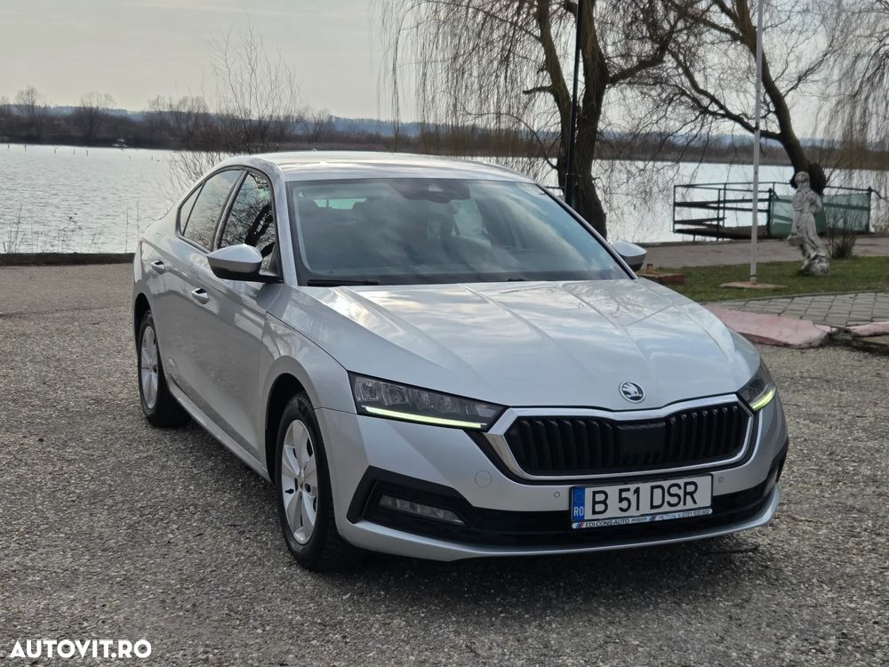 Skoda Octavia 2.0 TDI DSG Style - 2