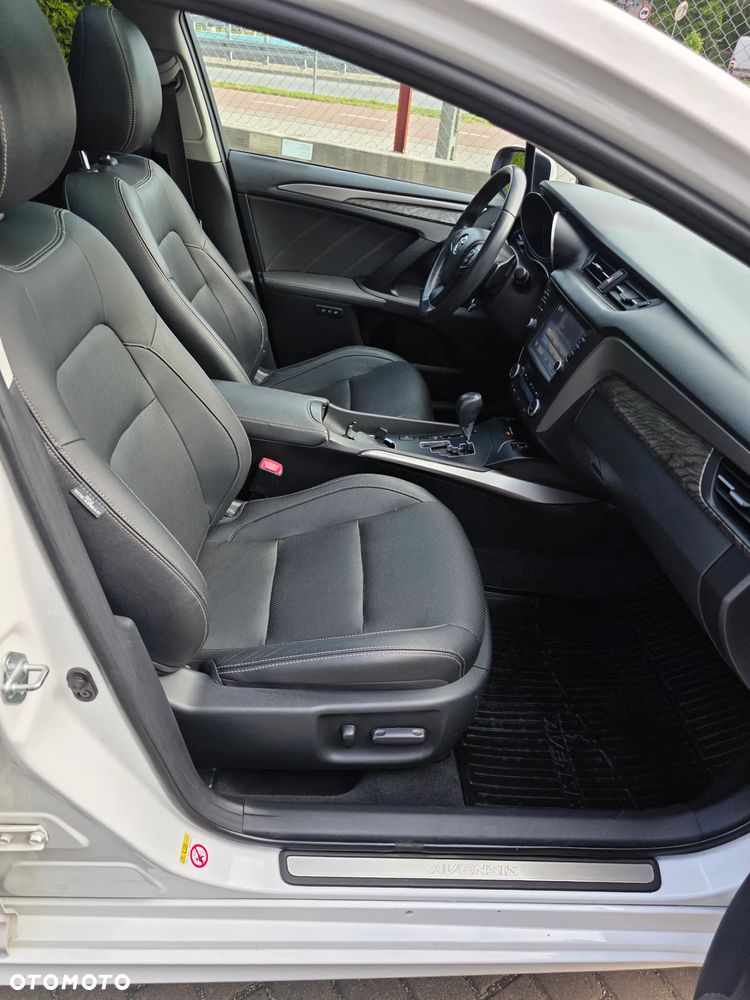 Toyota Avensis 2.0 Prestige MS - 31