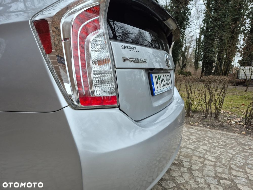 Toyota Prius Hybrid Executive - 14