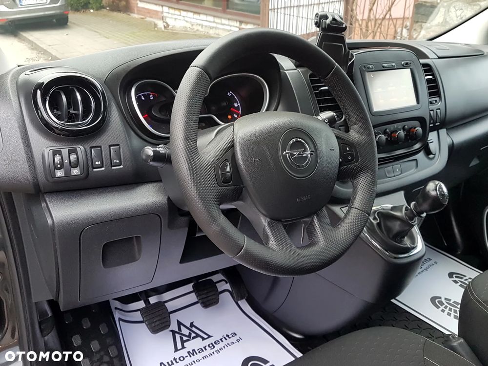 Opel Vivaro - 22
