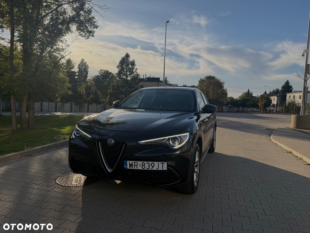 Alfa Romeo Stelvio 2018 photo 2