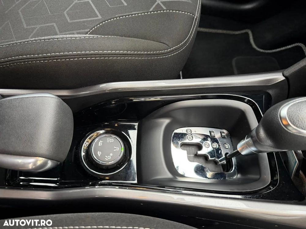 Peugeot 2008 1.2 PureTech Turbo EAT6 S&S Allure - 10