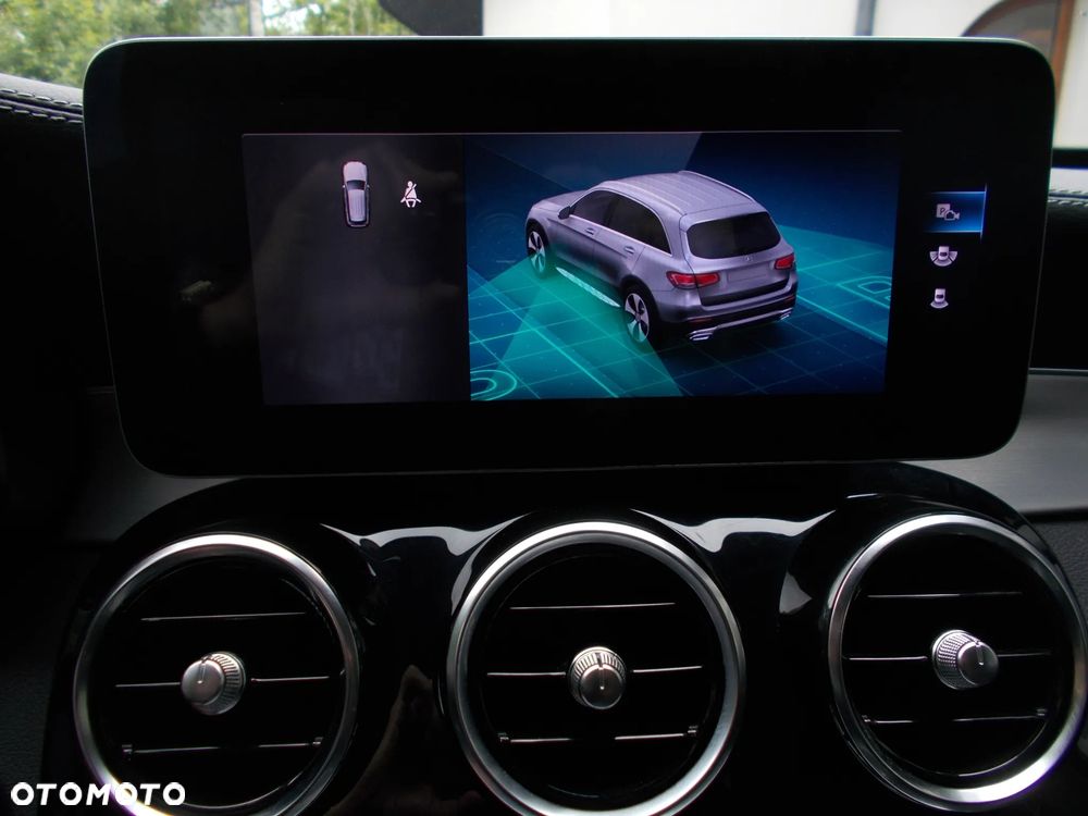 Mercedes-Benz GLC 220 d 4-Matic - 2