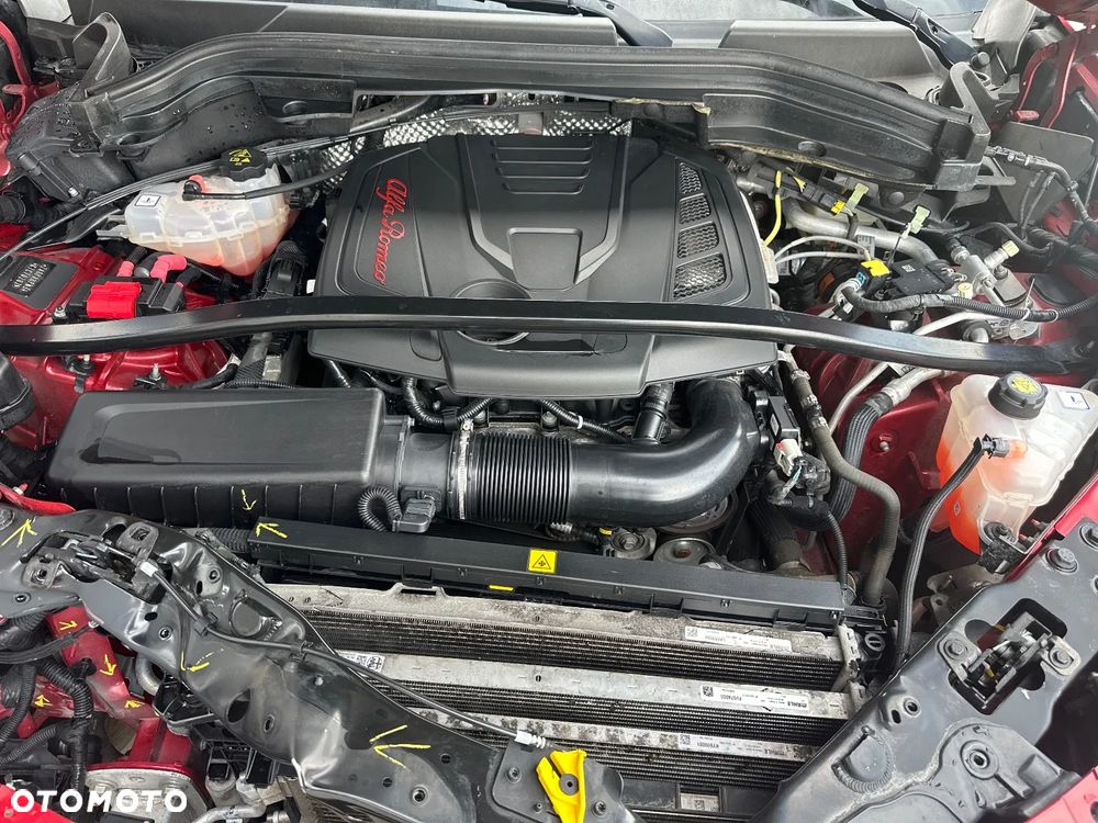 Alfa Romeo Stelvio - 9