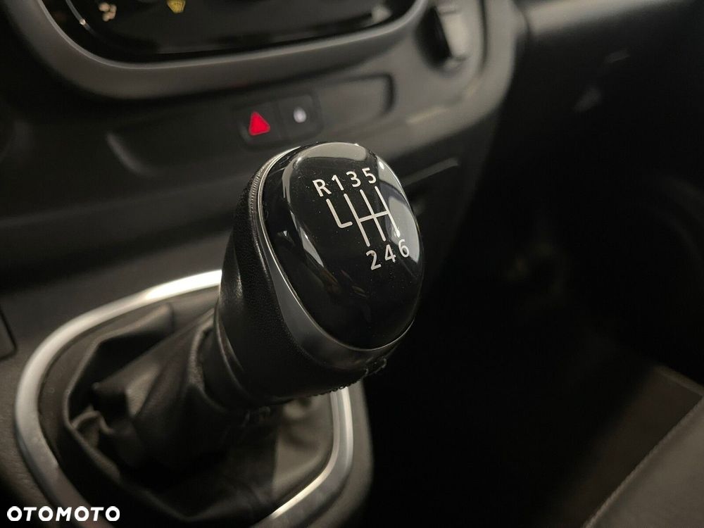 Renault Trafic - 18