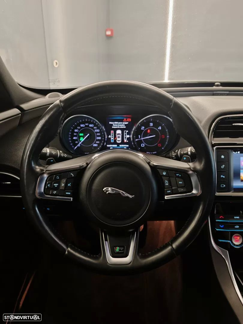Jaguar XE 2.0 D R-Sport Aut. - 10
