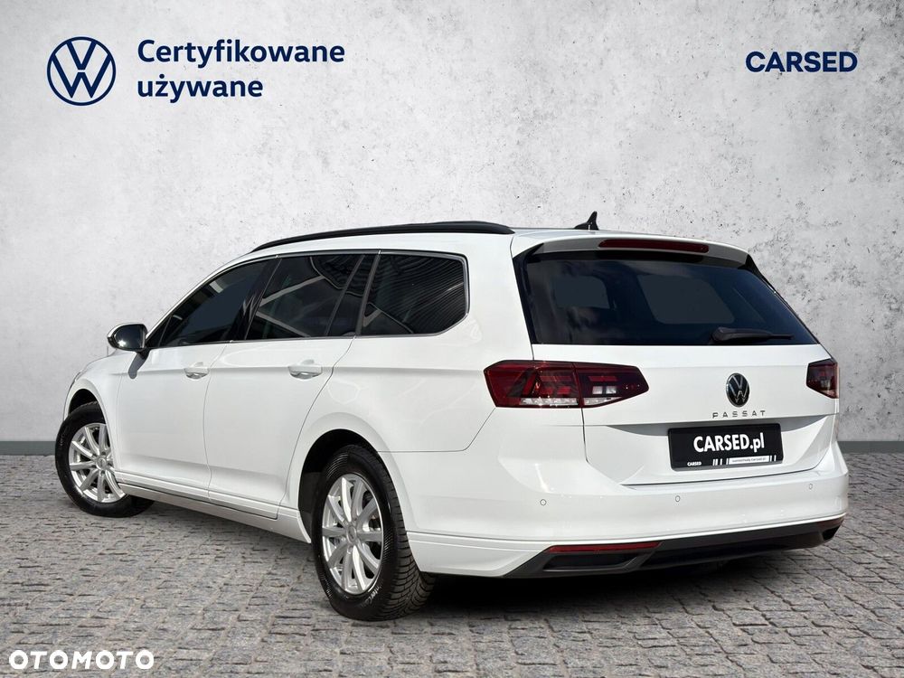 Volkswagen Passat - 5