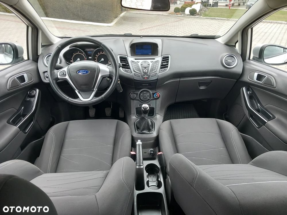 Ford Fiesta 1.5 TDCi SYNC Edition - 26