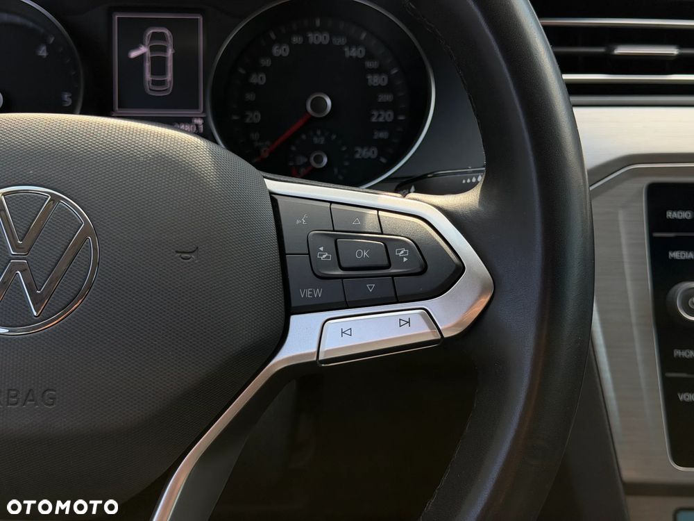 Volkswagen Passat 2.0 TDI EVO Elegance - 15